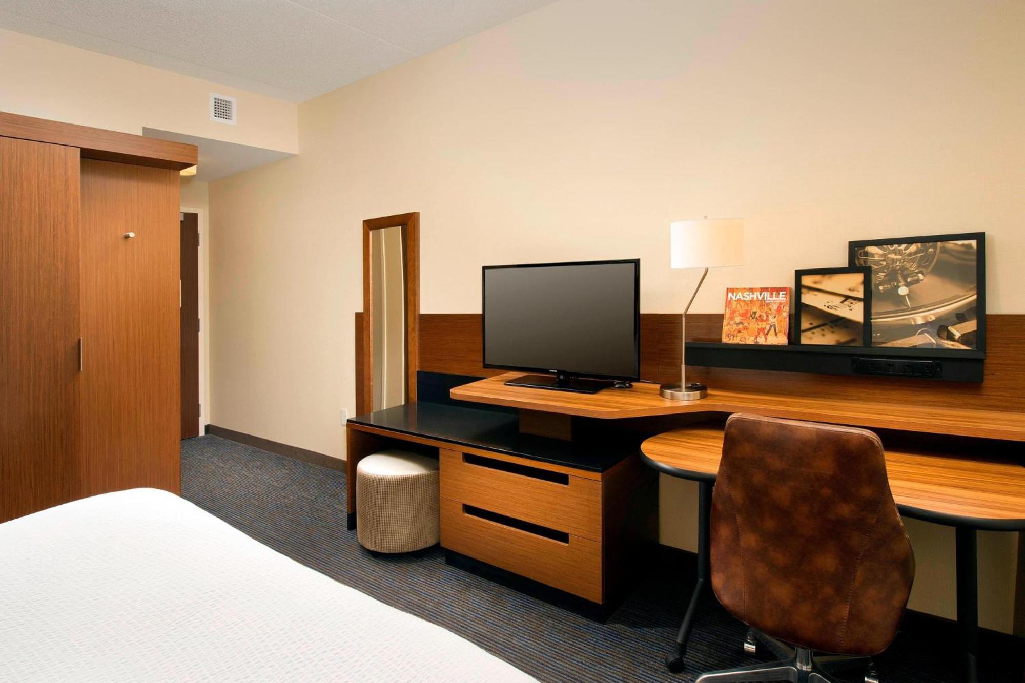 Fairfield Inn And Suites By Marriott Nashville Downtown/The Gulch Eksteriør billede